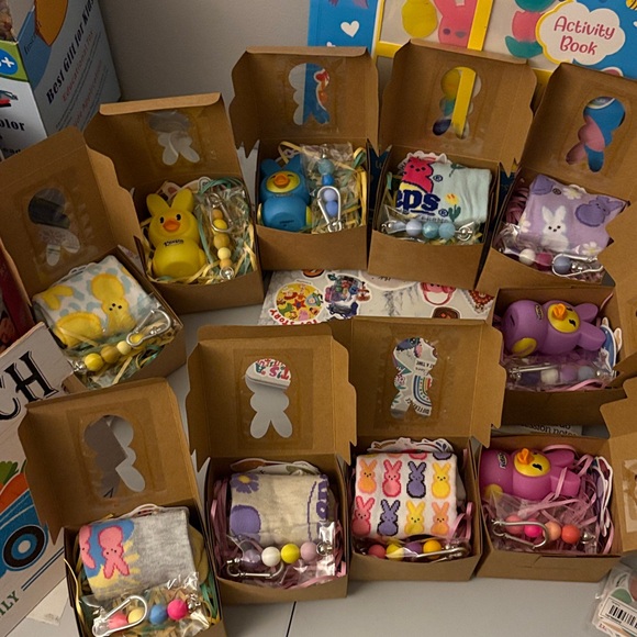 Hop Into Spring Box - Picture 2 of 2